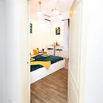 Apartment Golden Sun At Buda Castle Budapest